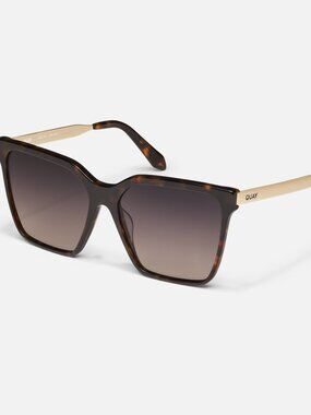 QUAY SUNGLASSES - LEVEL UP REMIXED